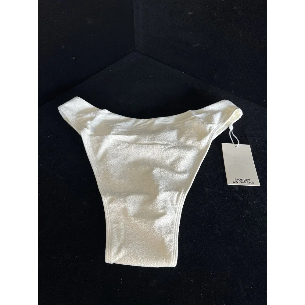 Monday Swimwear TAMARAMA BOTTOM - IVORY BOUCLE- Size L….b3